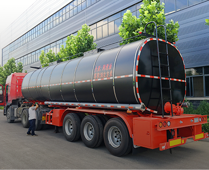 Chemical tanker trailer