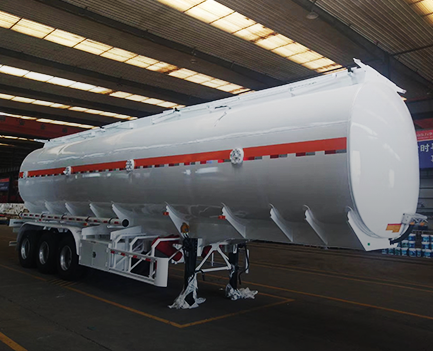 Fuel tanker traier