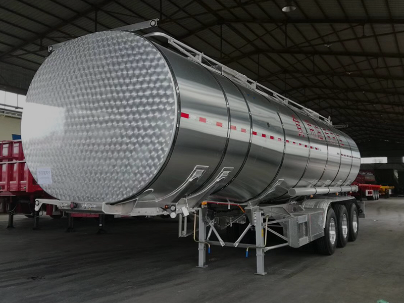 oil tank truck